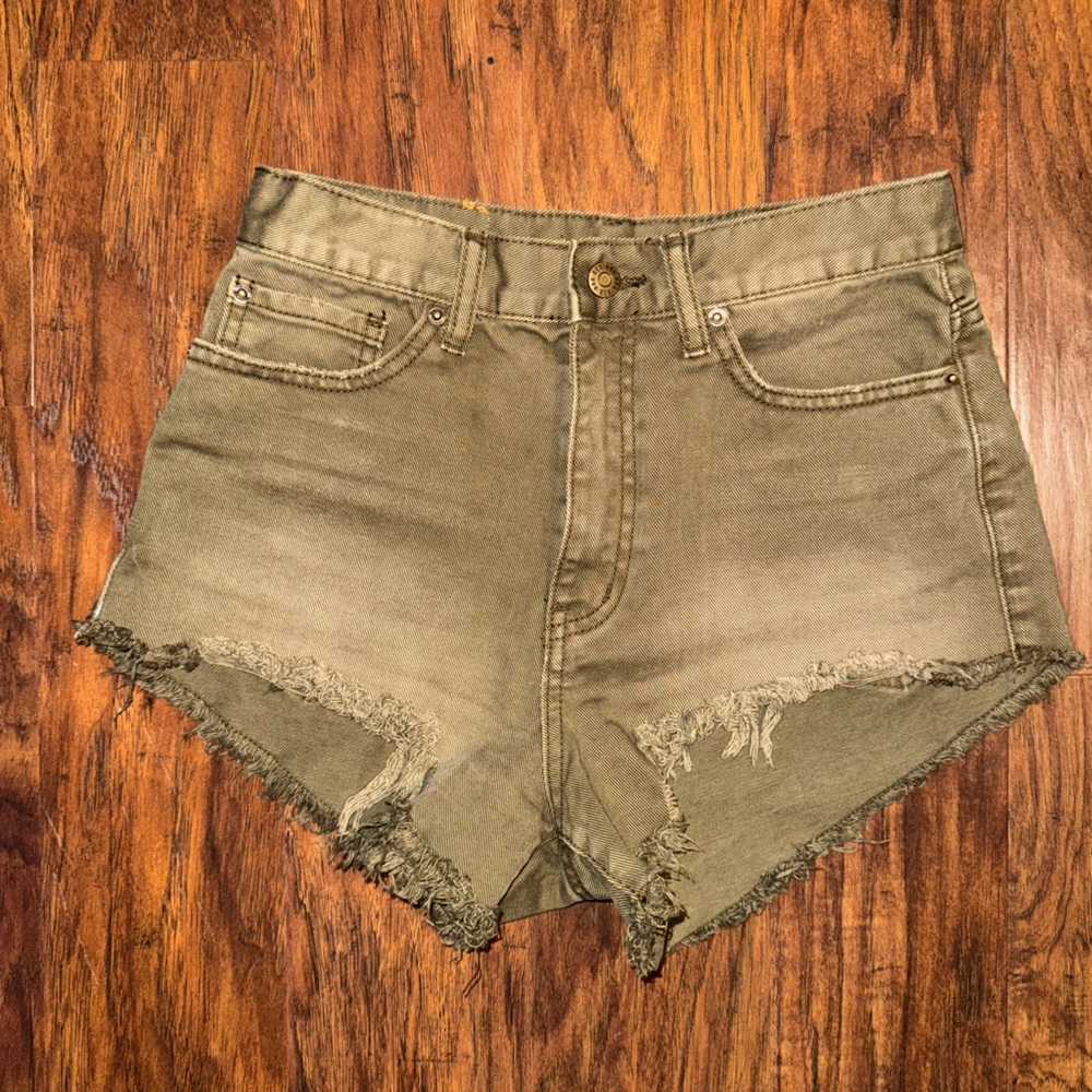 BDG Green Jean Shorts Frayed Hem Distressed Style